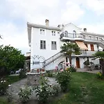 Rose Garden Hotel Szkodra