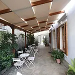 Hotel Rose Garden