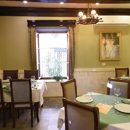 Rose Garden Hotel 3*