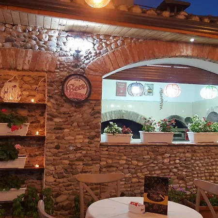 ホテル Rose Garden 3*