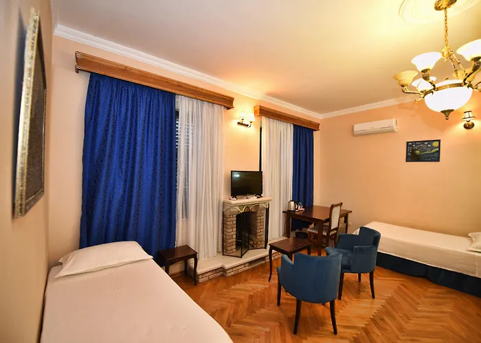 Rose Garden Hotel 3*