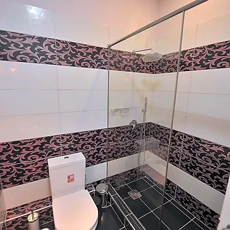 Rose Garden Hotel Shkodër