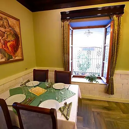 Rose Garden Hotel 3*