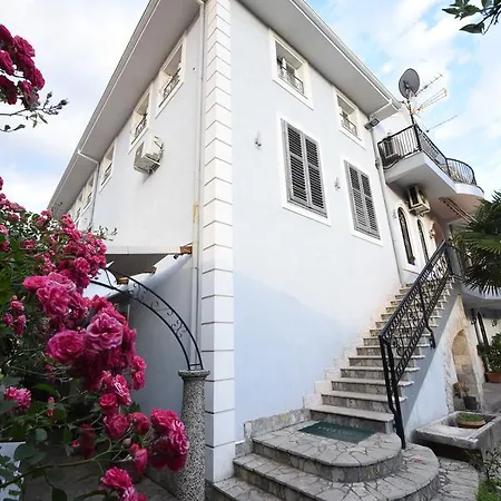 Rose Garden 3* Shkodër