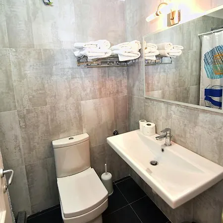 Rose Garden Hotel 3*